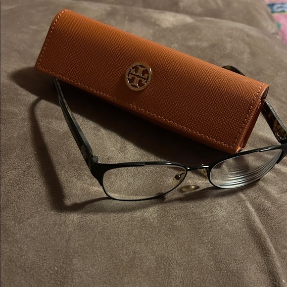 Tory Burch Perscripiton Glasses with Case - Picture 1 of 4